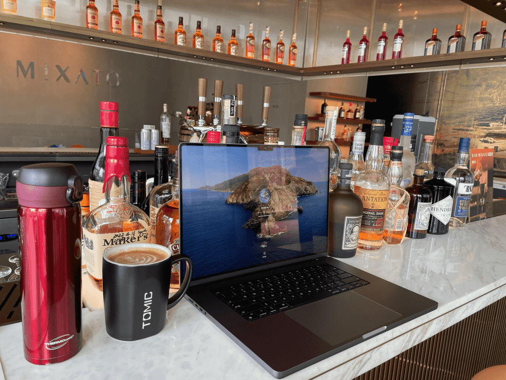 Bar Mixato, Starbucks Reserve, Chengdu, China. Photo: Daniel Hu / CC-BY-CA /getting-started-with-minikube/banner.png